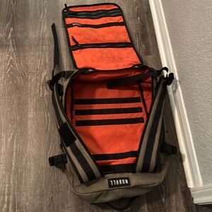 No Bull Duffle Back - Army Green